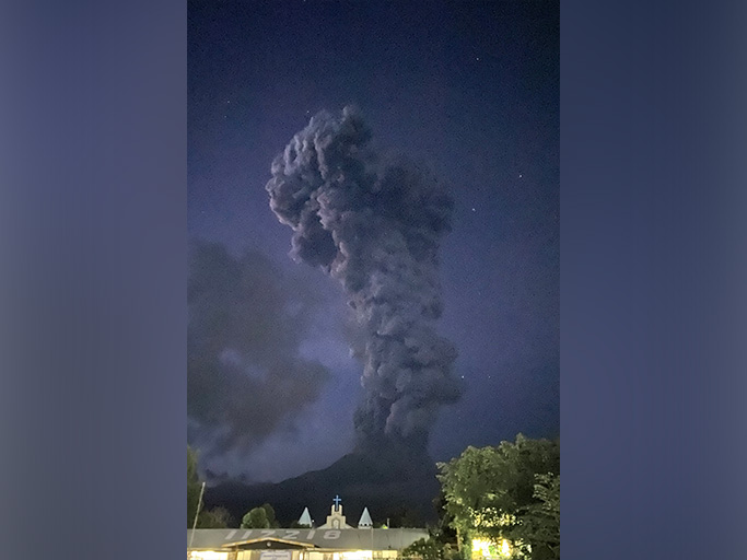 Alert Level Raised For Philippine Volcano After ‘explosive Eruption ...