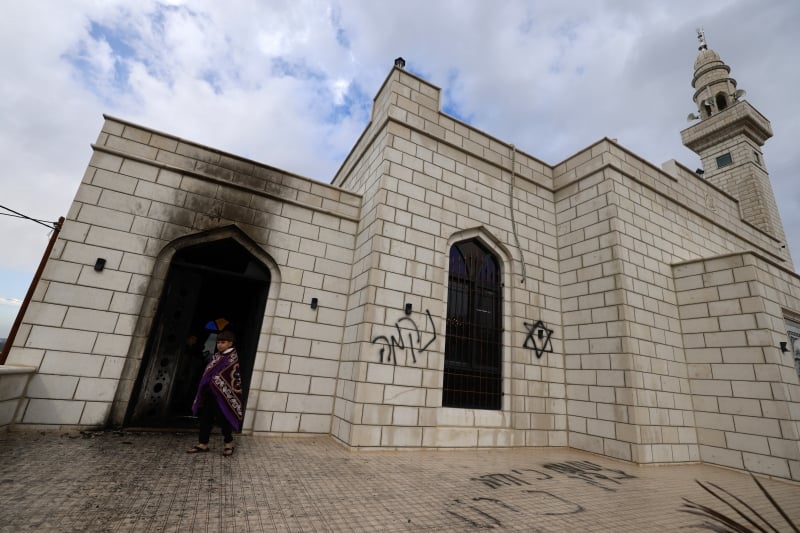 Palestinian Officials Accuse Israeli Settlers Of Mosque Arson In West ...