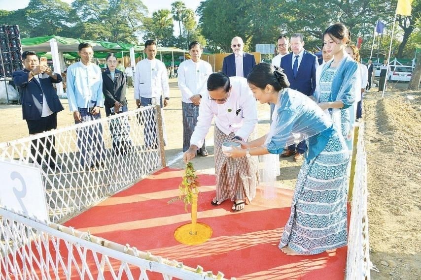 Russia and Myanmar launch joint organic fertilizer factory project 