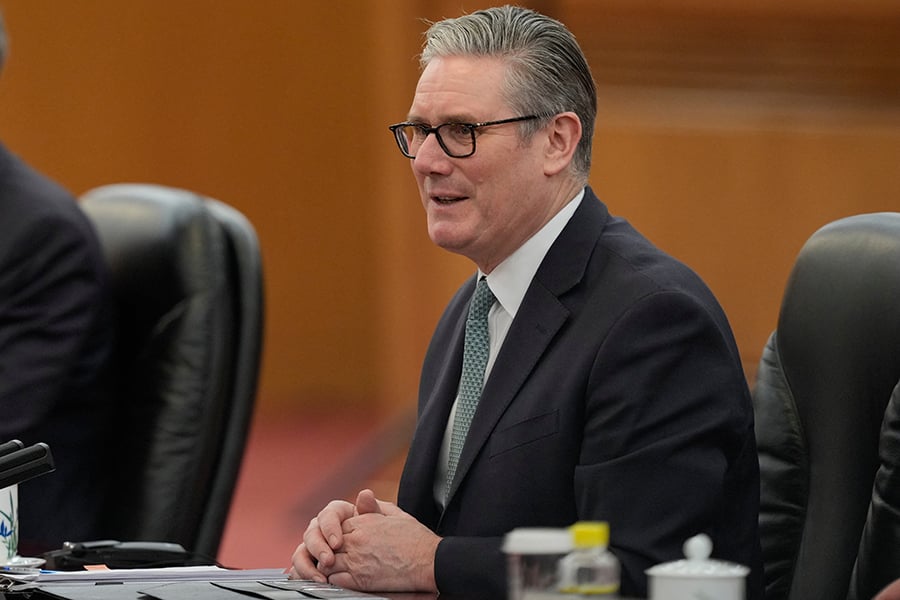 Britain and China agree to fight migrant smuggling networks