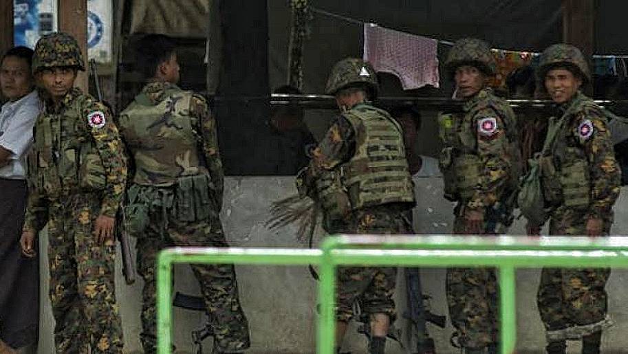 Dozens of Myanmar junta troops desert as Arakan Army encircles Rakhine State capital