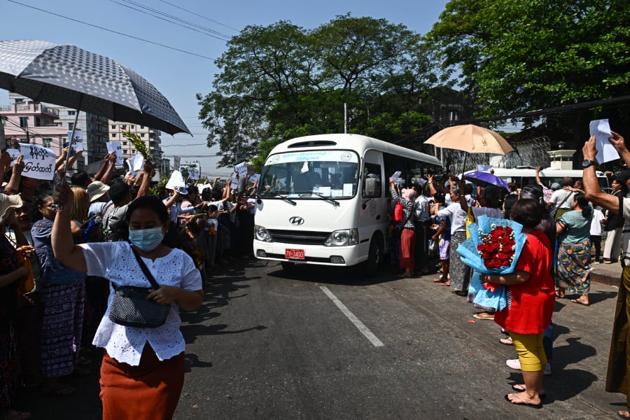 Burma Campaign UK says mass release of political prisoners does not indicate real change in Myanmar